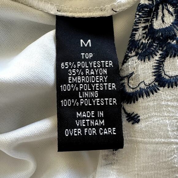 BCX Embroidered Halter Top Lined Blue White Size Medium - Picture 5 of 9